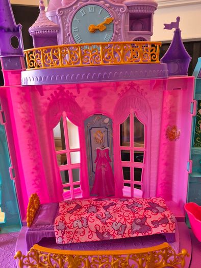 Disney Princess Magical Adventures Castle 4 Feet Dollhouse with Lights Sounds