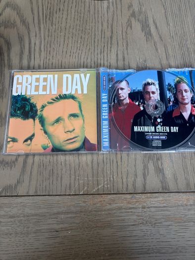 Green Day CD Unauthorised Biography