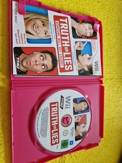 True or Lies  Nintendo Wii games Original