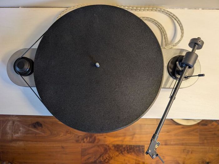 Turntable - Grey Pro-Ject Elemental