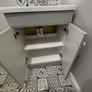 Bathroom sink, vanity unit & tap Image 4