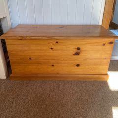 pine blanket box