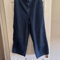 Sahara size 4 jeans London