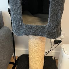 Cat tree