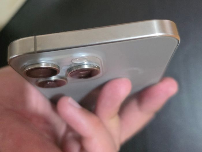 Iphone 15 pro max 256gb natural titanium
