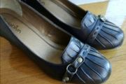Brand New BellaDiva  Shoes Size 4/37