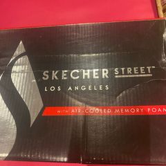 Skechers