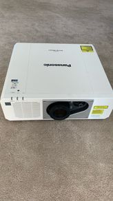 Panasonic Projector PT-RZ570