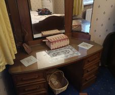 antique vanity table