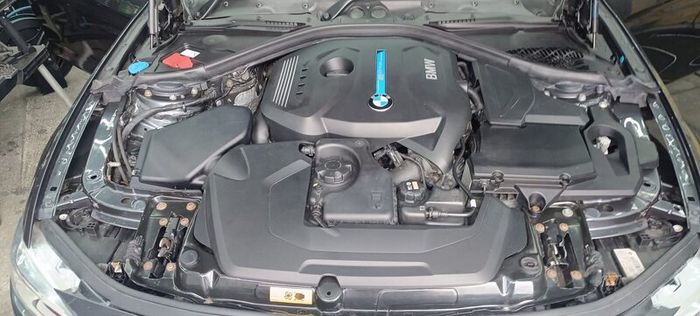 2018 BMW 330e iPerformance M Sport