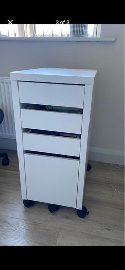 Ikea micke drawer unit on casters