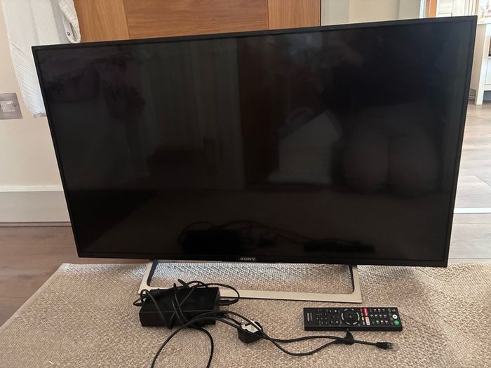 Sony Bravia 43" 4K Ultra HD Smart Android TV (KD-43XE8396)