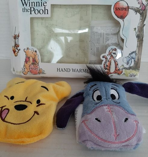 2 new kiddies winnie the pooh hand warmers