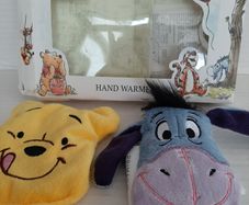 2 new kiddies winnie the pooh hand warmers