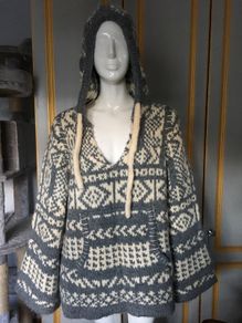 Zara knitted jumper, new, Size M-L