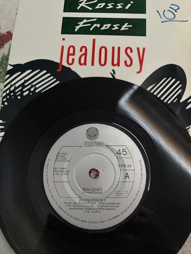 Status Quo vinyl singles Irish pressings x 2