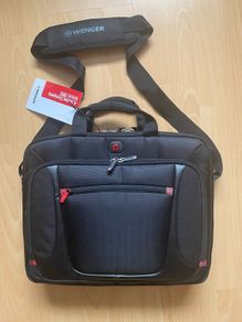 NEW With Tags Wenger Sensor 15 inch Laptop Bag with iPad pocket