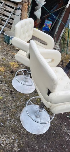 2 Cream Faux Leather Swivel Bar Stools / Kitchen Island Chairs