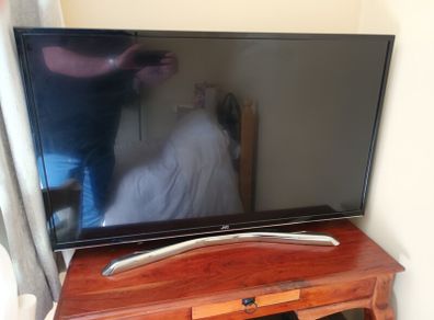 43" jvc smart tv