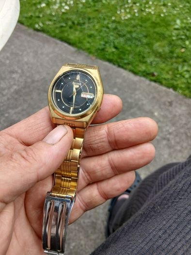 seiko 5 automatic