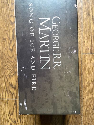 A Song of Ice & Fire The Story Continues: 7 Book Box Set by George R.R. Martin