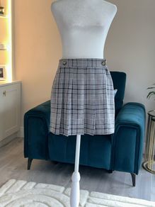 Ladies Grey Pleated Mini Skirt from Topshop  Size UK 8 / EU 36