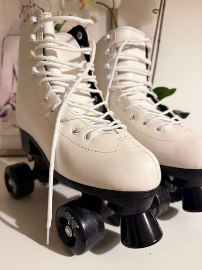 Roller Skates Size EU38 UK5