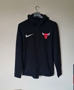 2017-2018 nike Chicago bulls full zip thermal fleece Size large Black polyester ptp 23" in excellent condition