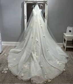 Essence of Australia D3941 wedding dress