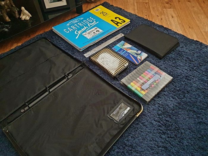 Large Art & Design Starter Bundle - Sketch Pads, Portfolios, Pencils, Markers & More