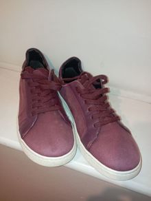 Versace trainers size 8uk