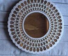 Round decorative mirror