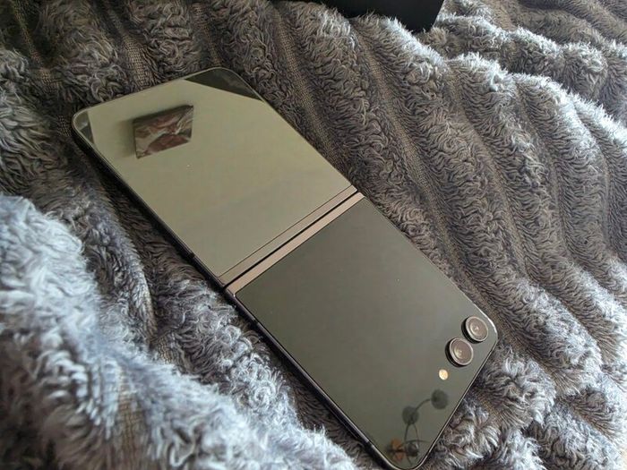 Samsung Galaxy Z Flip5