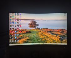 Curved MSI 144hz 1ms refresh rate
