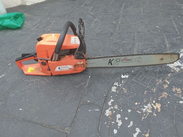 Kraftworld Chainsaw