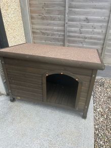Wooden Dog Kennel