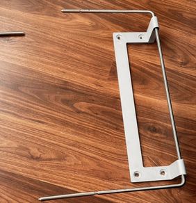 Beoplay V1 32 inch R wall bracket