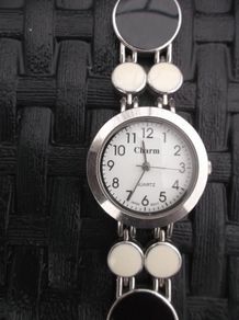 Lovely New Charm Watch; needs battery