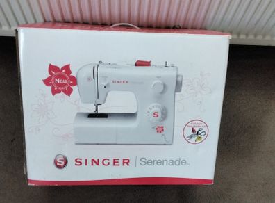 Singer 'Serenade' sewing machine NEW