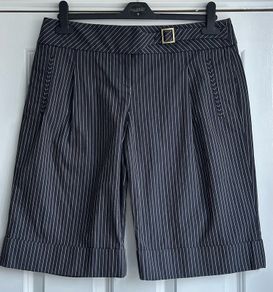 Karen Millen shorts - sz 14