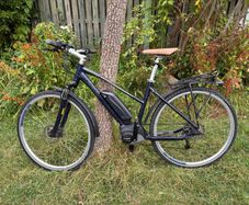 Carrera Crossfuse Womens Electric Hybrid Bike - 19" Frame (Bosch motor / low mileage / serviced)