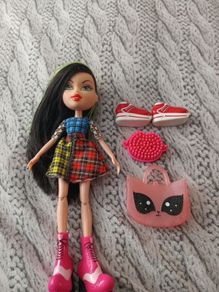 Bratz jade doll