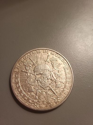 praedatum in mundo silver coin