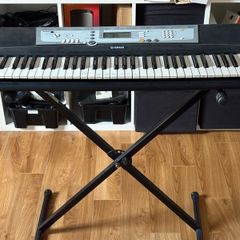 Yamaha YPT-200 keyboard