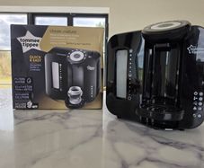 Black Tommee Tippee Perfect Prep Machine