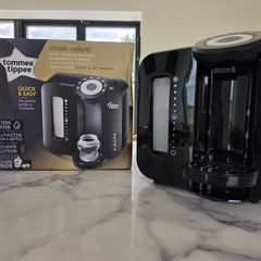 Black Tommee Tippee Perfect Prep Machine
