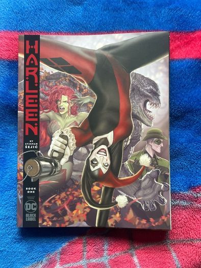 Harleen 1-3