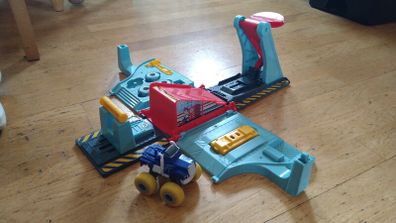 blaze and the monster machine fold up play set