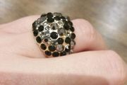 Gold Costume Ring Onyx Sparkle Stones