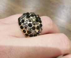 Gold Costume Ring Onyx Sparkle Stones